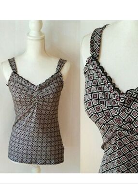 White House Black Market WHBM Geometric Sleeveless Tank Cami Top Medium Shirt